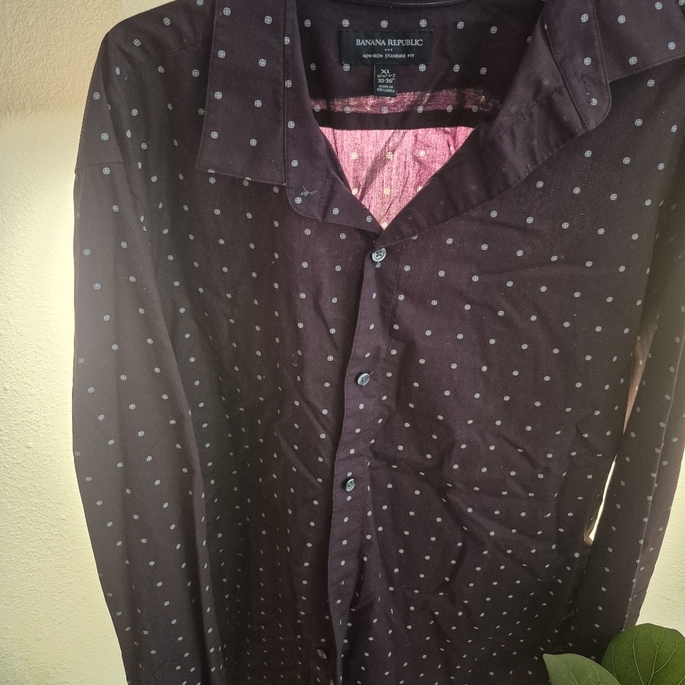 Banana Republic Purple Casual Button Down Shirt